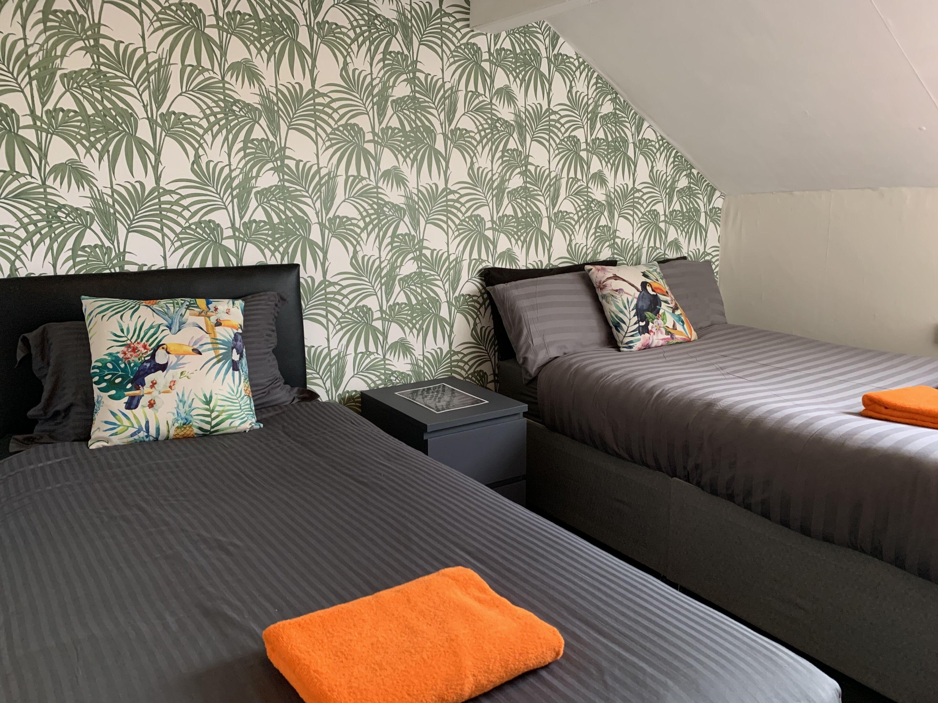 Tropics Beach Hotel — Photos 1